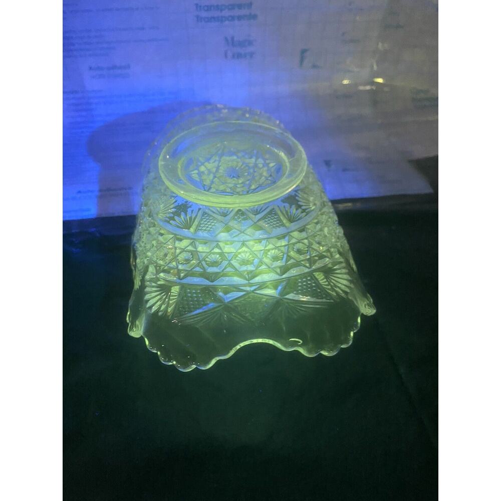 Depression Era Glass Vintage Yellow Green Bowl/Candy Dish? Banana Boat